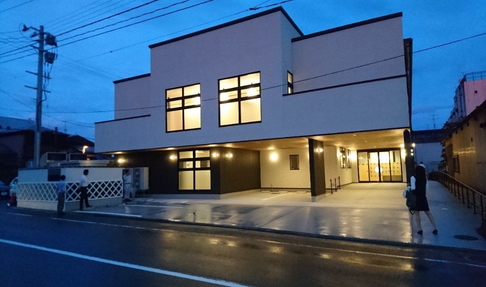 てんまの家 夜景